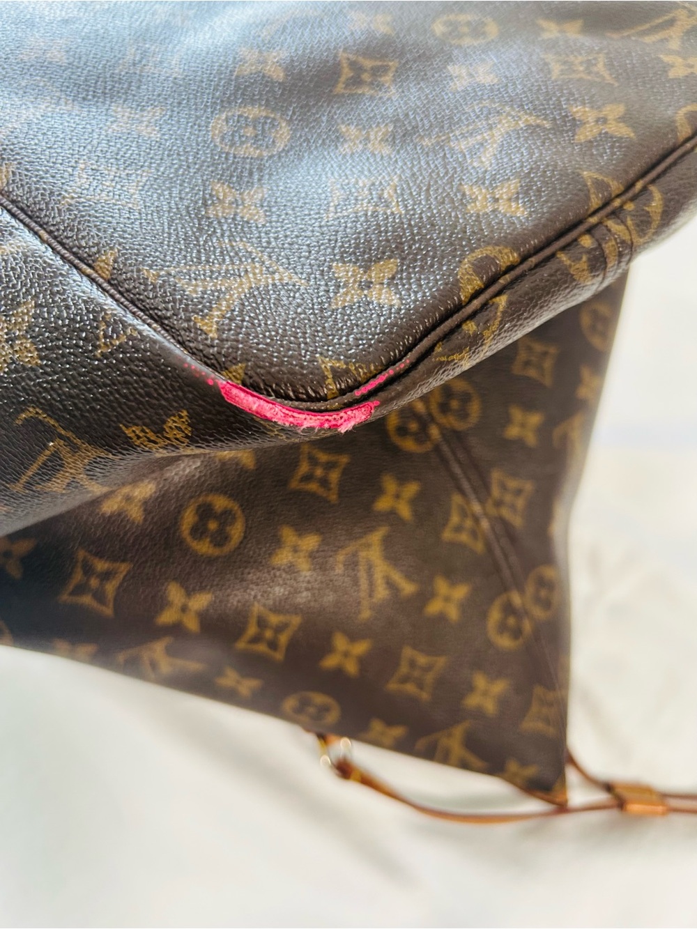 Louis Vuitton Neverfull GM 
❤️Bundle 2 items and save 10%❤️ - Picture 12 of 16